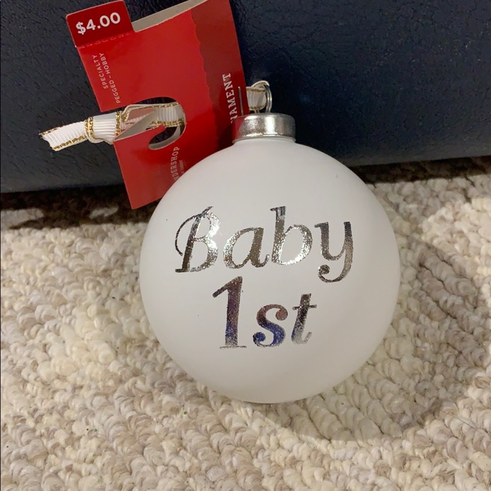 ✨5/$10✨ Baby 1st ornament